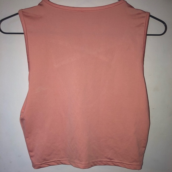 No name pink crop too shirt. - Picture 2 of 2